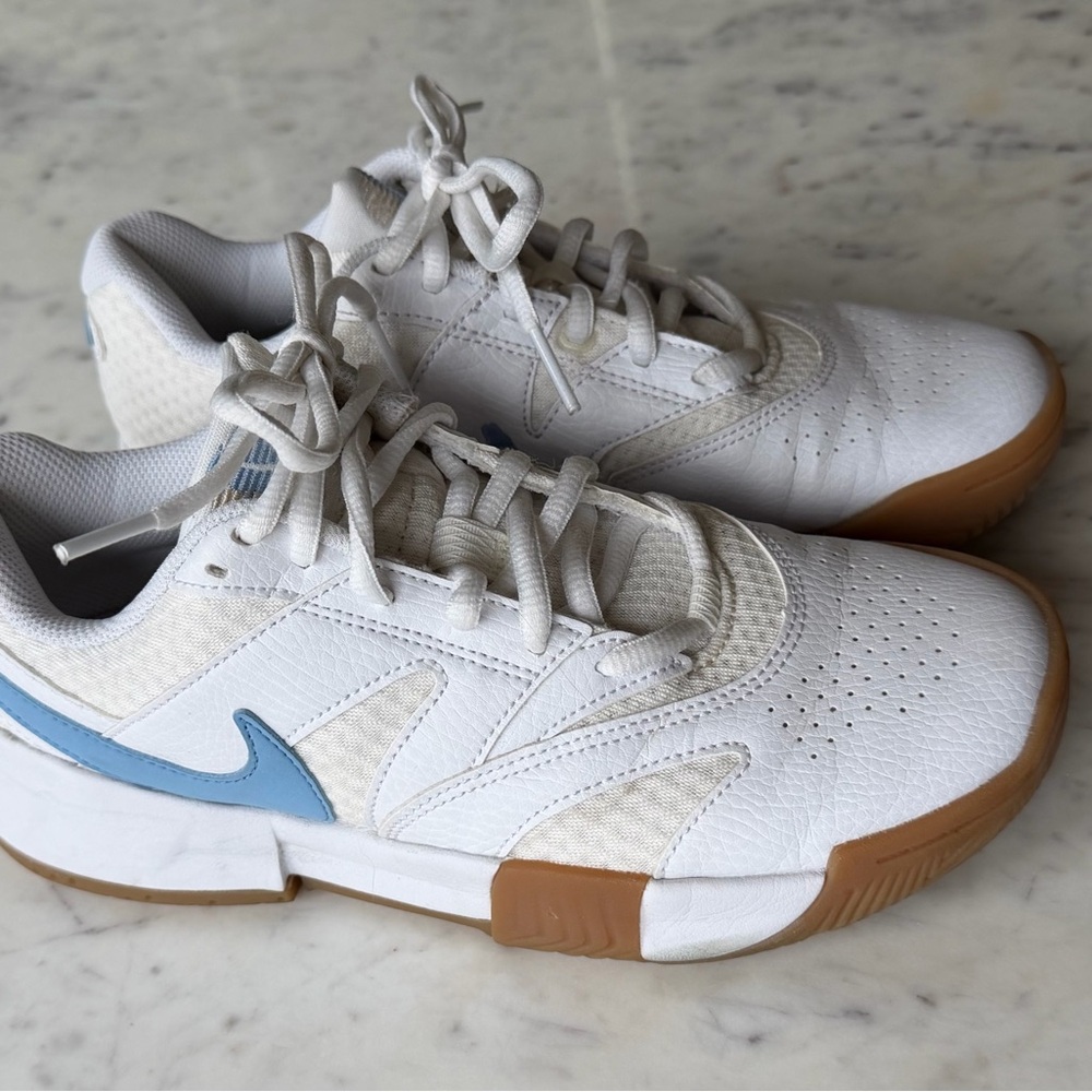 Nike Court Women's Lite 4 Tennis Shoes
